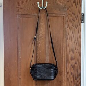 Zara Black Textured Handbag